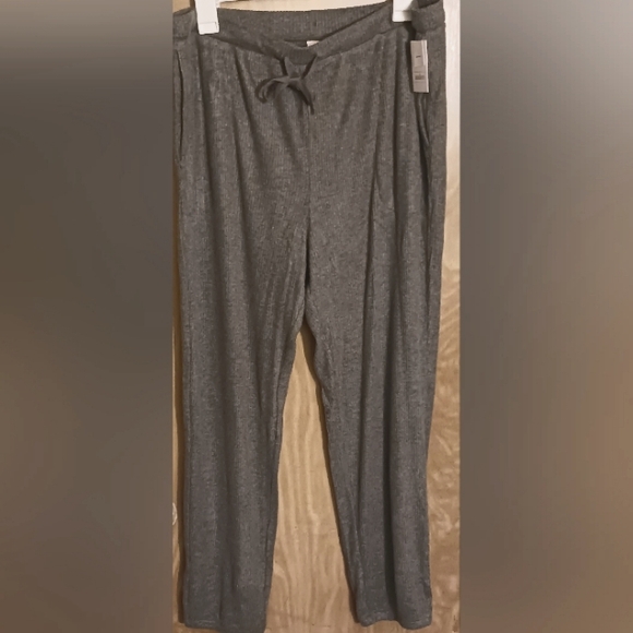 🩶NWT 3PC MATCHING SLEEP WEAR🩶 - Picture 3 of 6